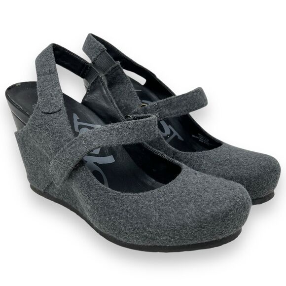 OTBT Brookline Wedges Gray Wool Closed Toe Strap Shoes Women’s US 7.5 - Picture 1 of 11